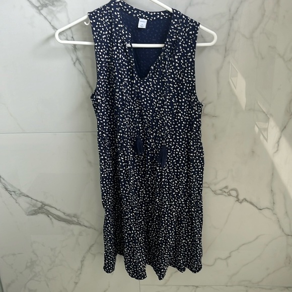 Old Navy Dresses & Skirts - sun dress/ cover up